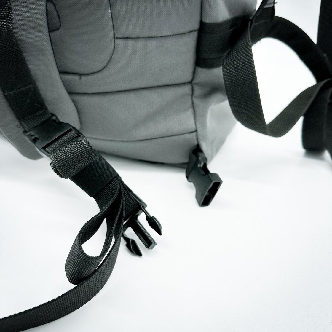 Platinum USA 432 DuffleBack Standard - Platinum USA Inc.